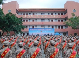 北流市举行2025年春季新兵入伍欢送大会